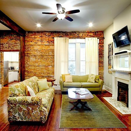 Newly Renovated Historic Savannah Townhome! Extérieur photo