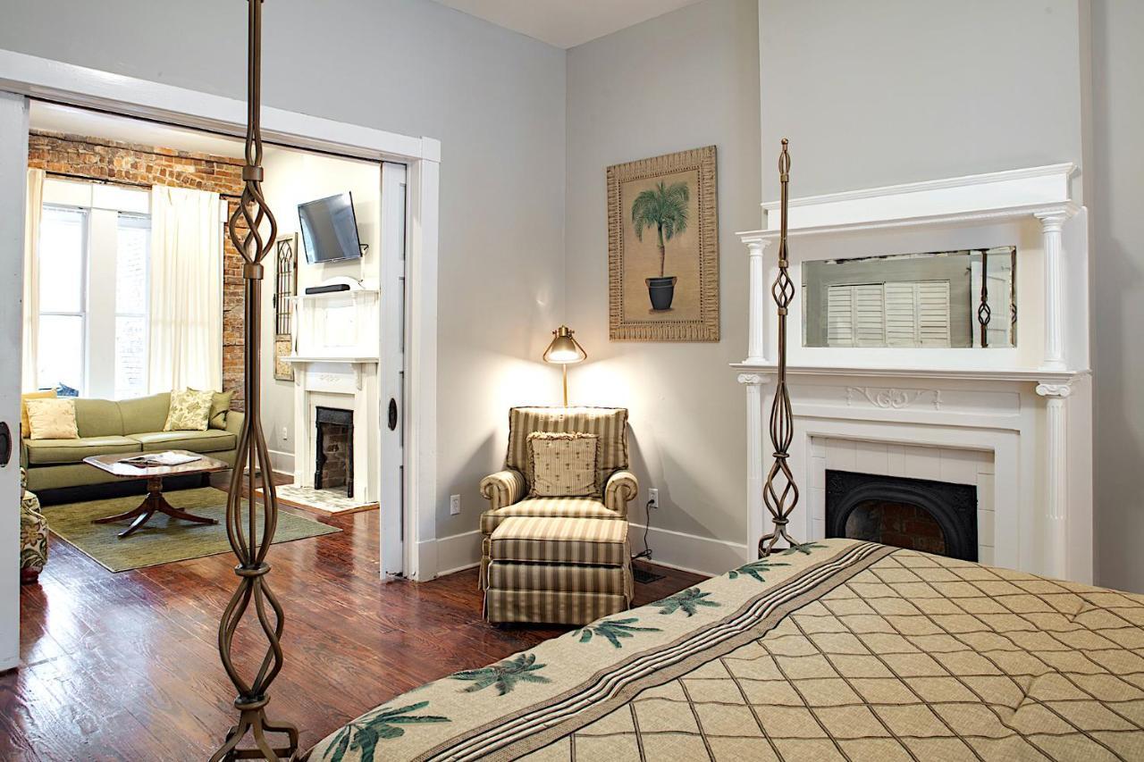 Newly Renovated Historic Savannah Townhome! Extérieur photo