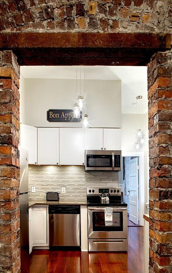 Newly Renovated Historic Savannah Townhome! Extérieur photo
