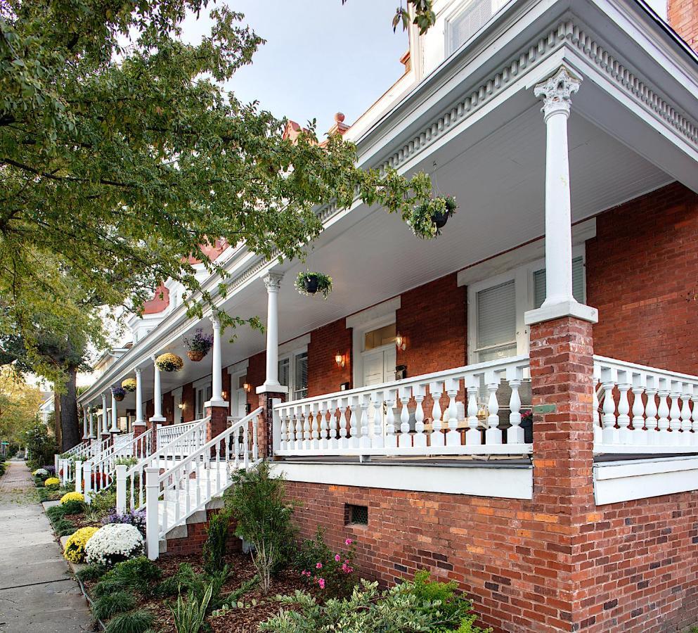 Newly Renovated Historic Savannah Townhome! Extérieur photo